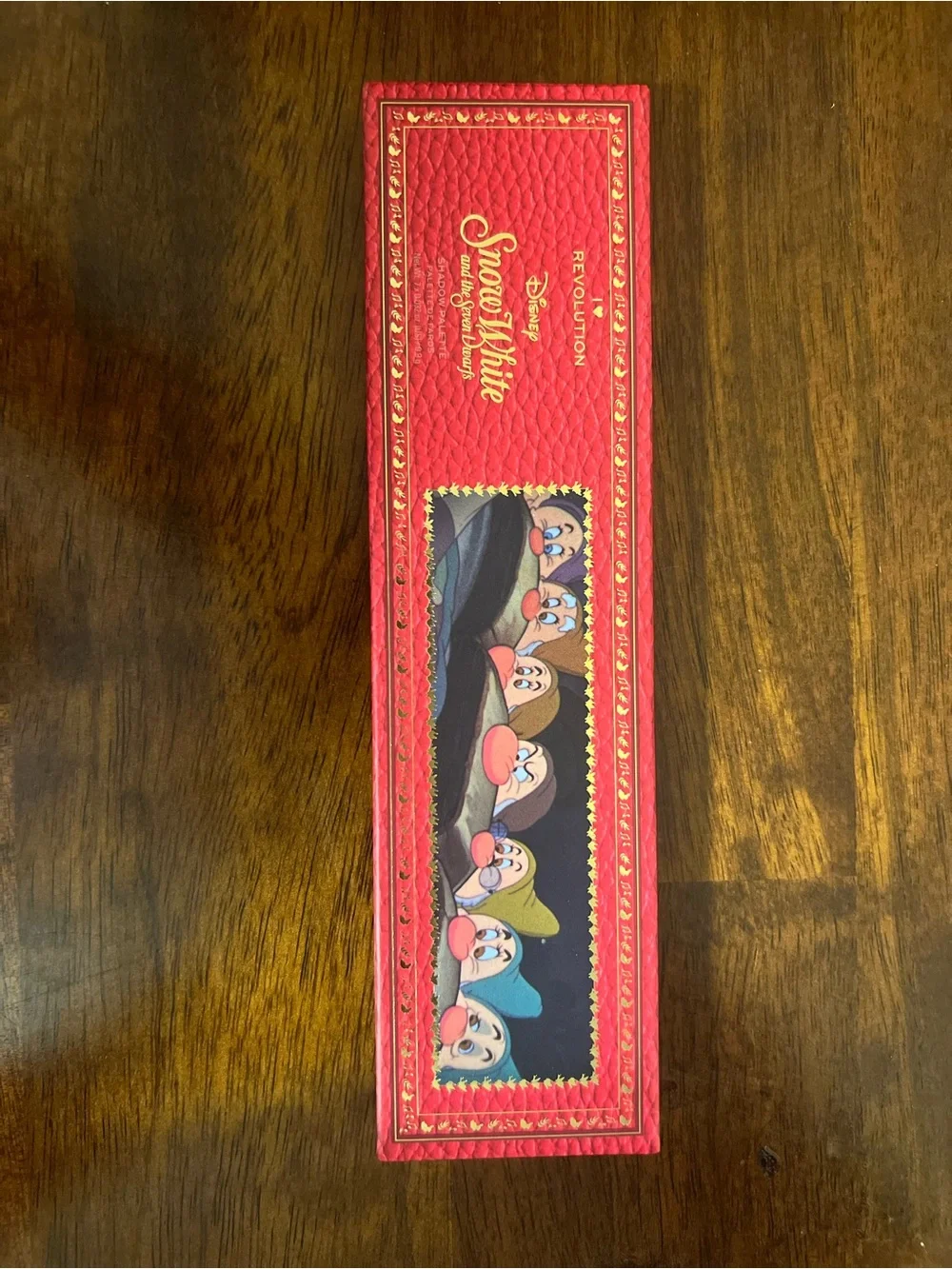 Revolution snow white and the seven dwarfs eyeshadow palette